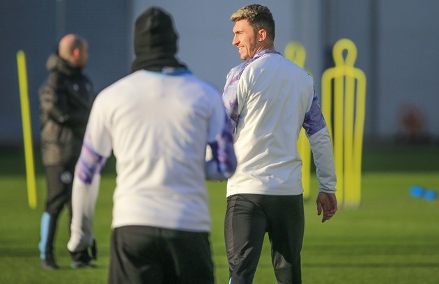 Ảnh Man City tập, Laporte trở lại - Bóng Đá