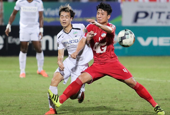 Văn Toàn chú ý, Hồng Quân cũng đang dẫn đầu danh sách 