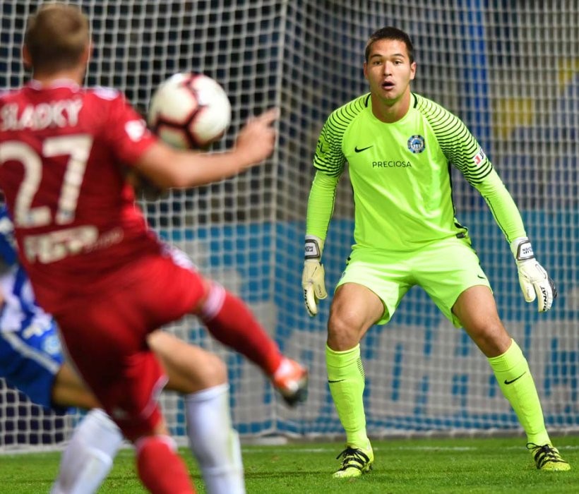 Điểm tin bóng đá Việt Nam sáng 08/04: Thêm môt thủ môn Việt kiều được báo nước ngoài ca ngợi tài năng - Bóng Đá