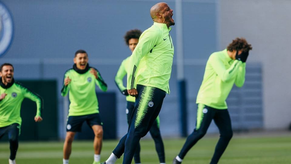 Man City tập  - Bóng Đá