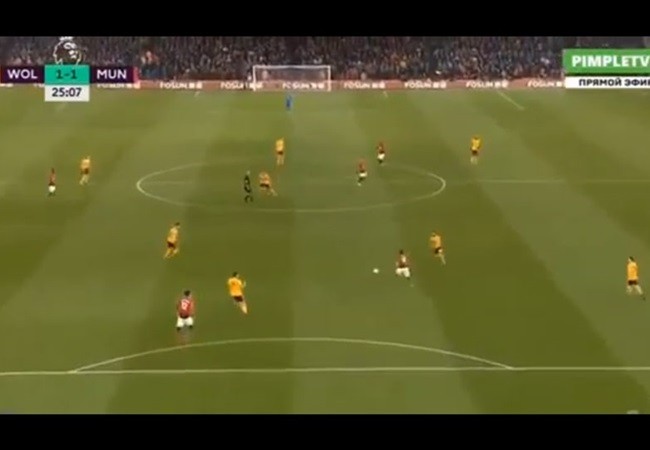 'Anh ta hoàn toàn mất kiểm soát sau đường chuyền của De Gea' - Bóng Đá