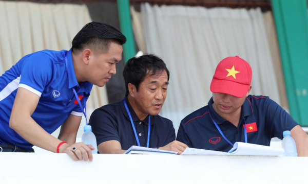 TRỰC TIẾP U22 Việt Nam vs U22 Indonesia: Minh Bình, Danh Trung ngồi dự bị - Bóng Đá