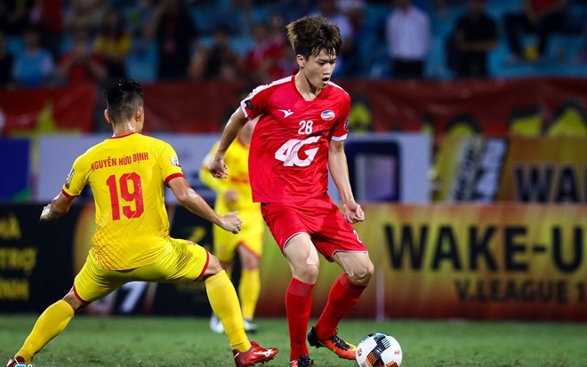 Viettel khủng hoảng hàng công: Đến Bùi Tiến Dũng cũng phải ghi bàn - Bóng Đá