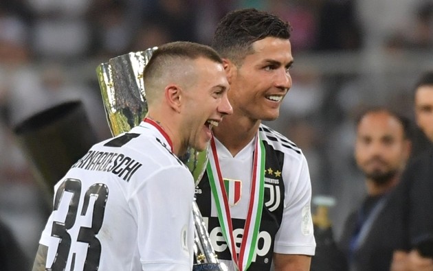Dàn sao Juventus từng nói gì về Ronaldo? - Bóng Đá