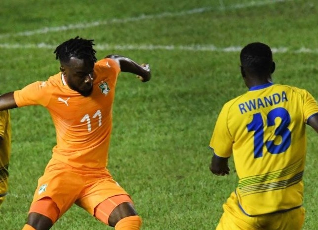 Bailly mặc số 9, ghi bàn rồi bất tỉnh trên tuyển - Bóng Đá