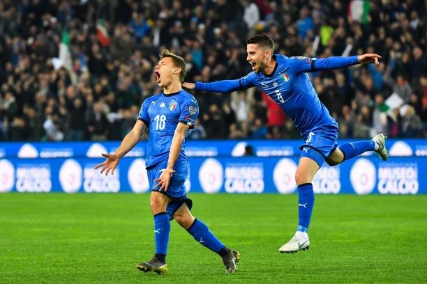 Nhìn chàng trai này, tifosi đã có thể quên dần hình bóng Buffon - Bóng Đá