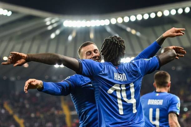 Nhìn chàng trai này, tifosi đã có thể quên dần hình bóng Buffon - Bóng Đá