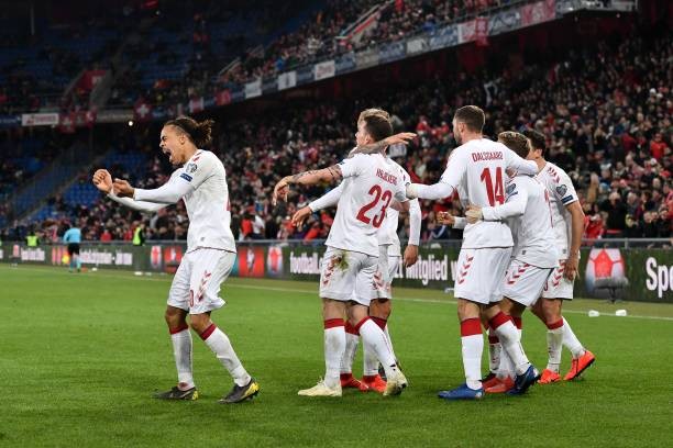 9 phút cuối ghi 3 bàn, Eriksen và đồng đội thoát hiểm 'điên rồ' - Bóng Đá