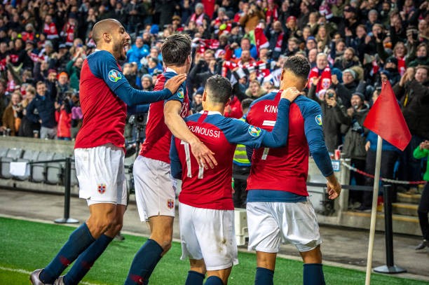 Rượt đổi chóng mặt, đại chiến Bắc Âu tạo nên cơn mưa bàn thắng - Bóng Đá