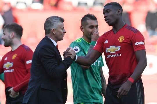 NÓNG! Gặp riêng Pogba lẫn De Gea, Solskjaer nói 1 câu then chốt - Bóng Đá