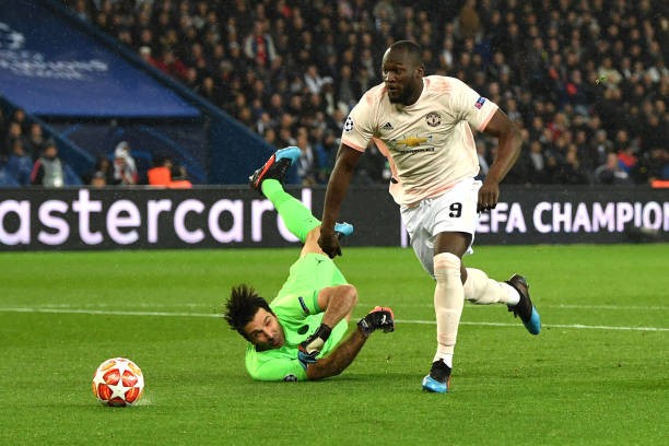 Man United đi tiếp và đây là hành động của Paul Pogba - Bóng Đá