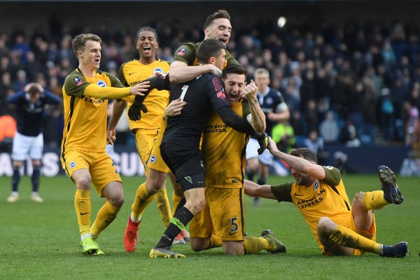 Đấu súng trong mưa và nước mắt, đại diện cuối cùng top 4 Cúp FA được xác định - Bóng Đá