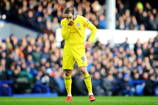 Sarri tiết lộ lời HIguain nói về phong độ dở - Bóng Đá