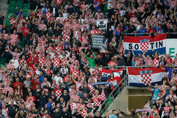 Thua sốc Hungary, Quả Bóng Vàng và các đồng đội tự làm khó mình - Bóng Đá