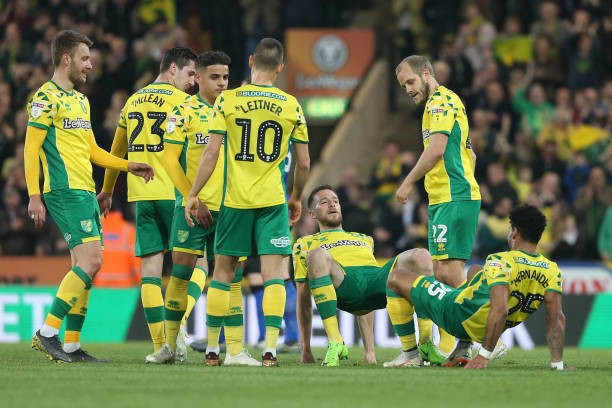 Đây! Đội bóng đầu tiên chuẩn bị thăng hạng Premier League - Bóng Đá