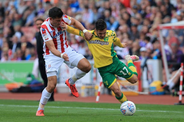 Mất điểm đáng tiếc, 'Chim Hoàng Yến' bỏ lỡ cơ hội lên hạng - Bóng Đá