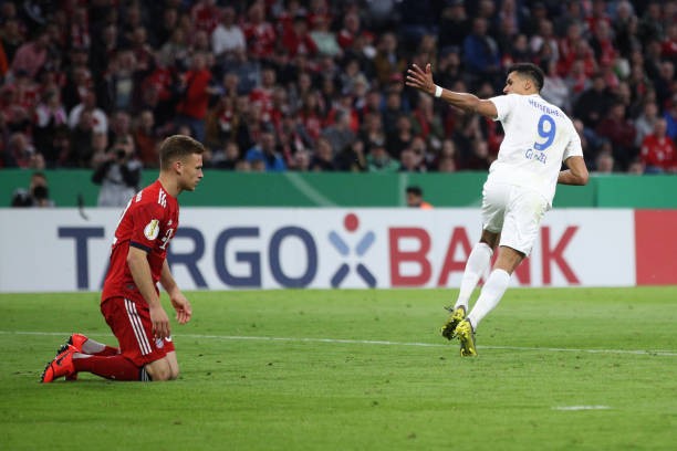 Rượt đuổi không tưởng, Bayern đi tiếp mặc cho đối thủ lập hattrick - Bóng Đá