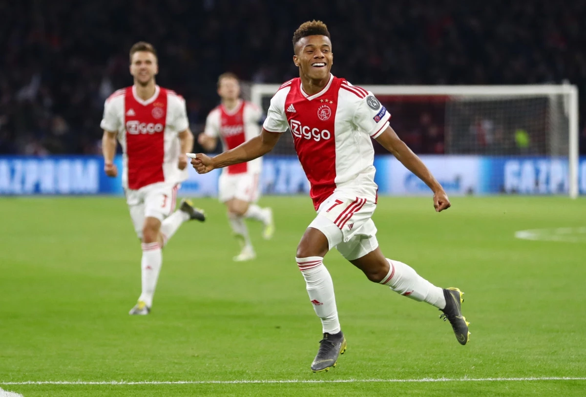 Arsenal vượt mặt MU xúc Neres - Bóng Đá