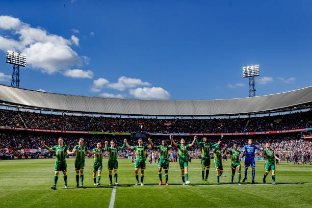 Lễ chia tay Van Persie - Bóng Đá