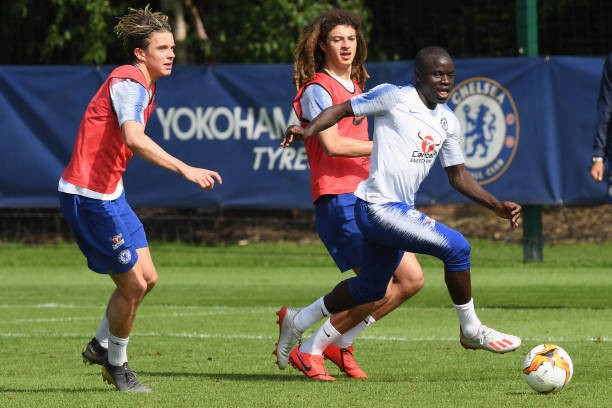 Willy Caballero gia hạn hợp đồng - Bóng Đá