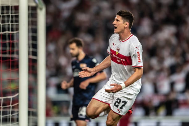 Bất lợi trên sân nhà, Nhà vô địch thế giới nguy cơ xuống hạng (Parvard) - Bóng Đá