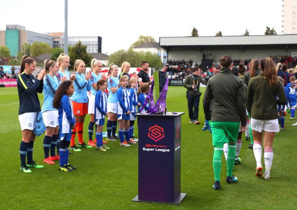 Nữ Arsenal vô địch - Bóng Đá