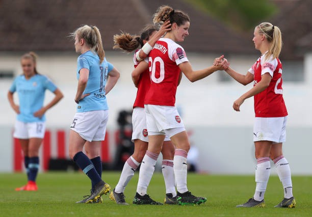 Nữ Arsenal vô địch - Bóng Đá