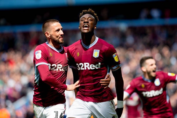 Nữ Arsenal vô địch - Bóng Đá