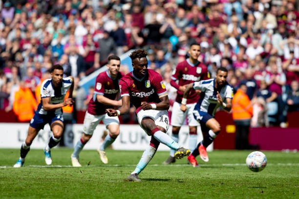 Nữ Arsenal vô địch - Bóng Đá