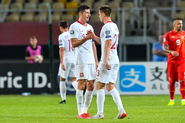 Đàn em liên tục tỏa sáng, Lewandowski không còn là 'số 1' ở Ba Lan - Bóng Đá