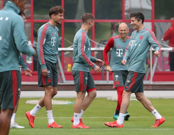 Đôi cánh 'huyền thoại' rạng rỡ trong những thời khắc cuối cùng bên cạnh nhau - Bóng Đá