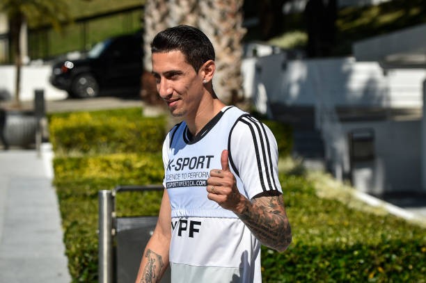 Lần đầu xuất hiện sau thất bại, đây là thái độ 'kỳ lạ' của Messi - Bóng Đá