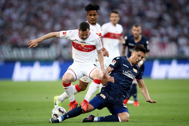 Bất lợi trên sân nhà, Nhà vô địch thế giới nguy cơ xuống hạng (Parvard) - Bóng Đá