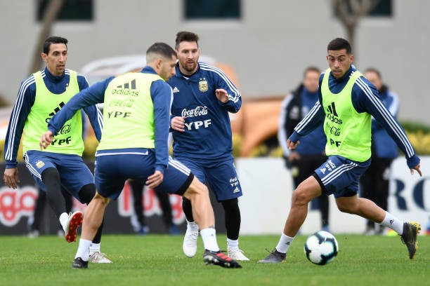 Messi tập luyện cùng Argentina - Bóng Đá