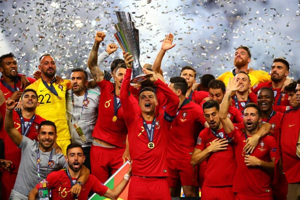 Hattrick trước Thụy Sĩ không thể giúp Ronaldo trở thành 