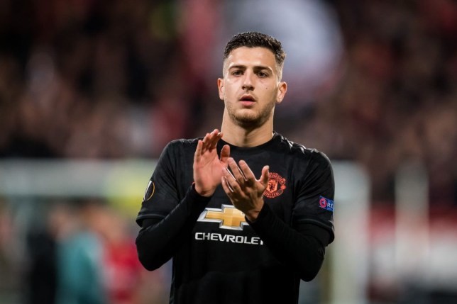 Solskjaer handed boost as Man Utd defender Diogo Dalot posts injury update on Instagram - Bóng Đá