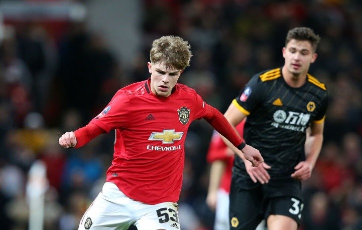 Hạ Wolves, Man Utd phát hiện ra 