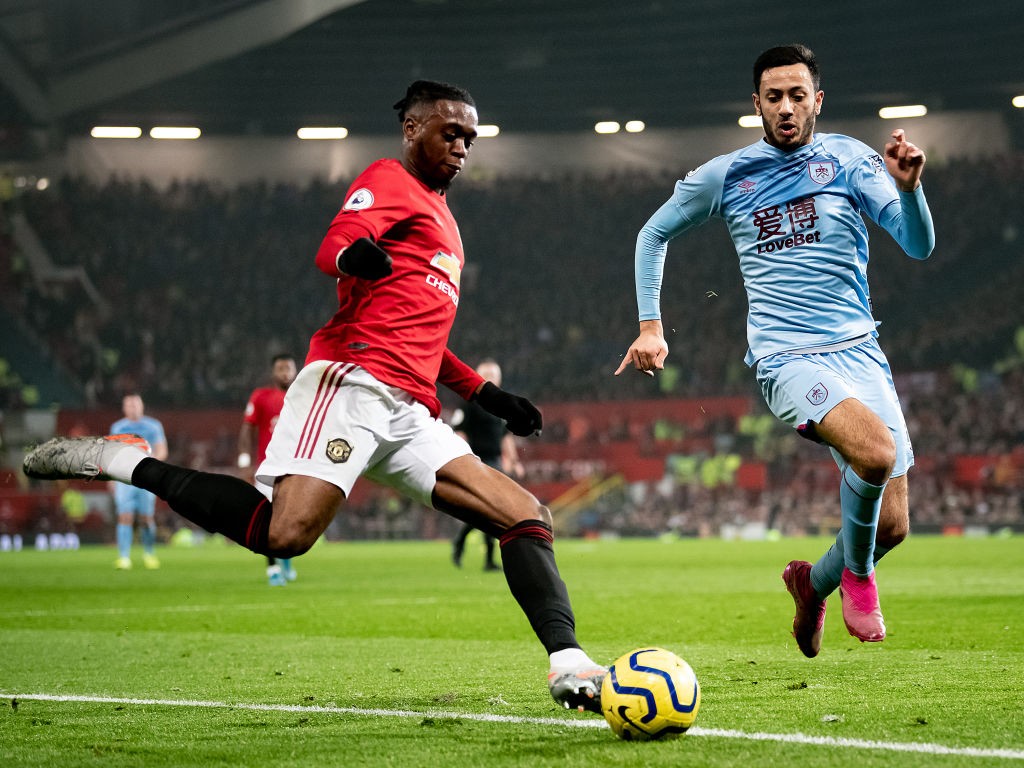 United fans pick out Aaron Wan-Bissaka as small positive in defeat - Bóng Đá