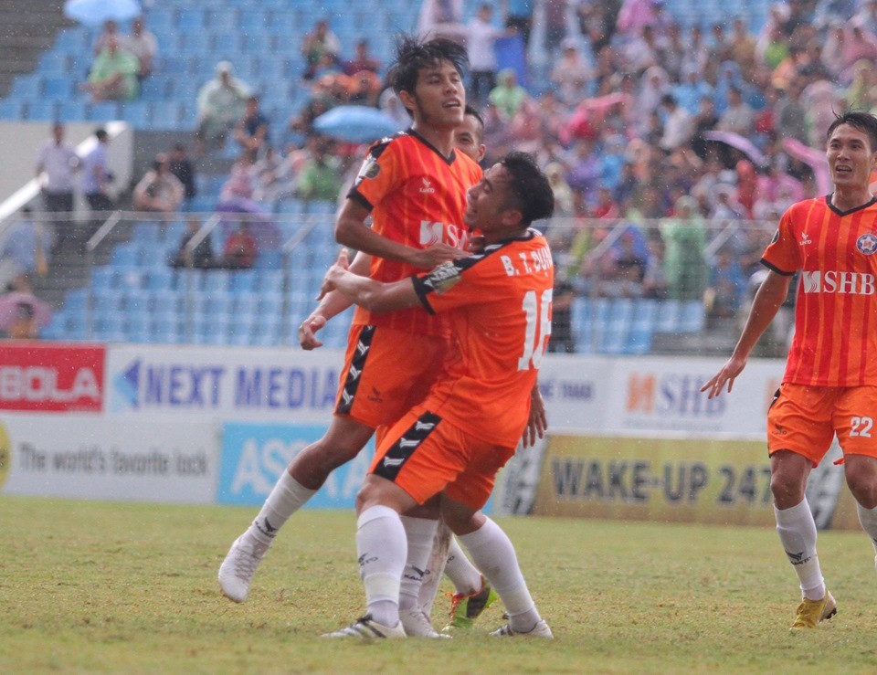 TRỰC TIẾP SHB Đà Nẵng vs HAGL (1-0): Anh Tuấn mở tỷ số - Bóng Đá