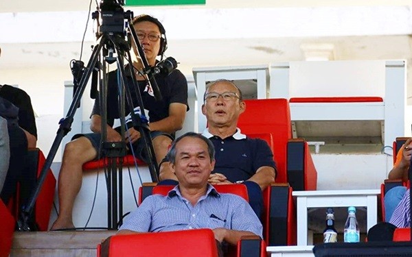 HAGL thua đau: Thôi thì bầu Đức quên V-League, mơ... World Cup - Bóng Đá