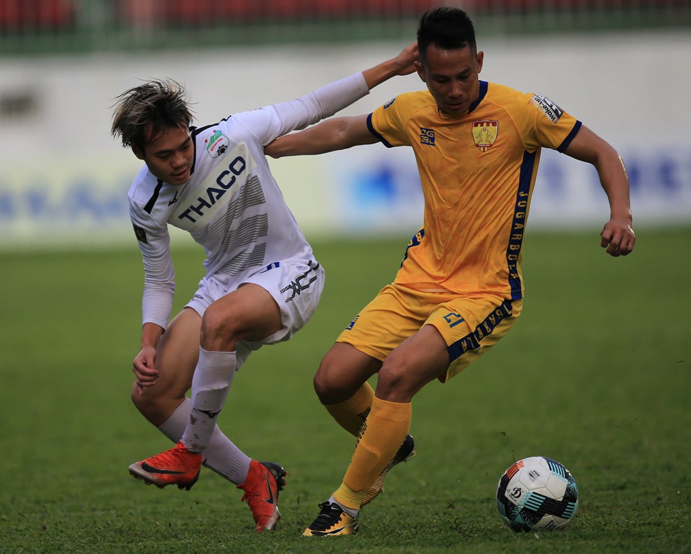 Điểm tin bóng đá Việt Nam sáng 30/04: Đồng hương HLV Park Hang-seo nhận 