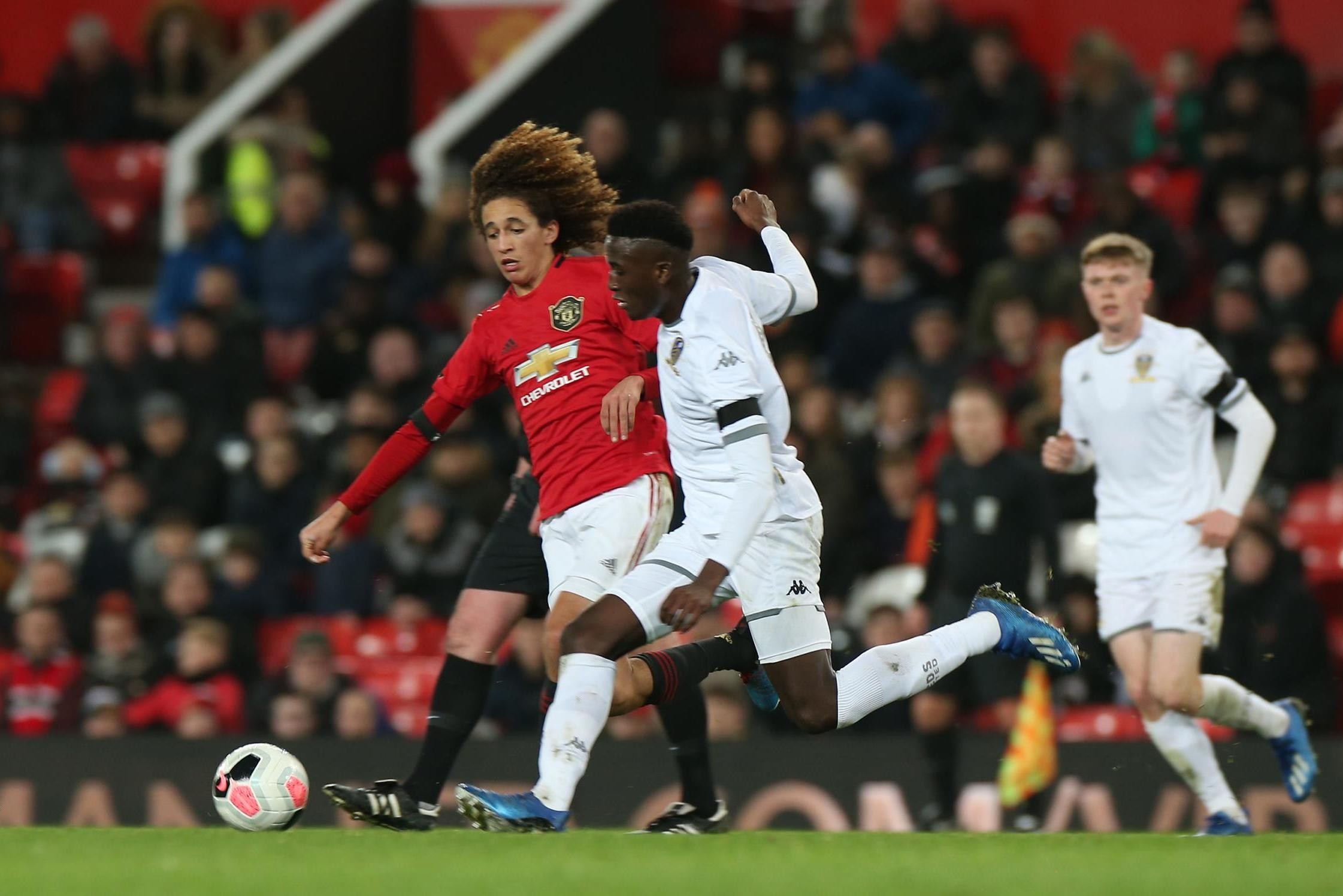 Manchester United 1-0 Leeds United - Bóng Đá