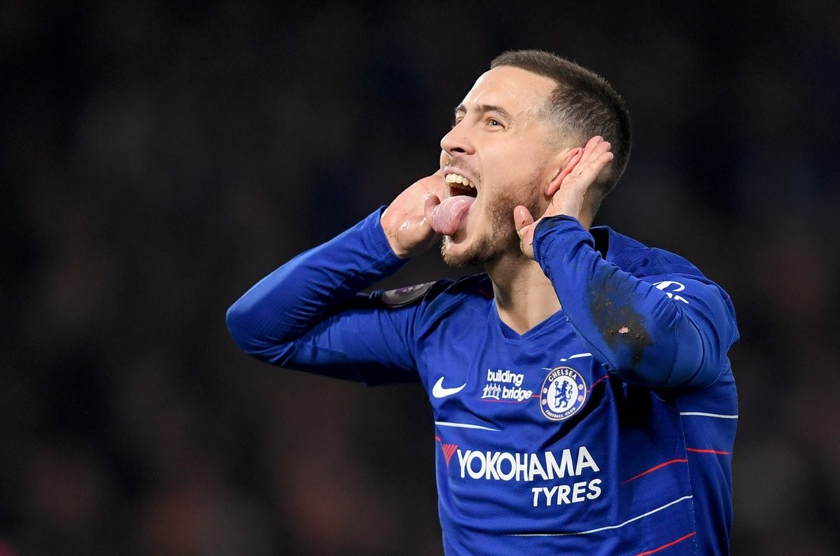 “Pass it around slowly and give it to Hazard” – Arsenal great slates “Sarri-ball” - Bóng Đá