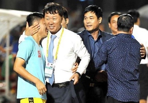 Hé lộ 3 lý do giúp TP.HCM chiếm đỉnh bảng V-League - Bóng Đá