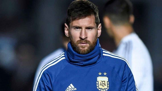 Vì sao Messi thành công ở cấp CLB nhưng 