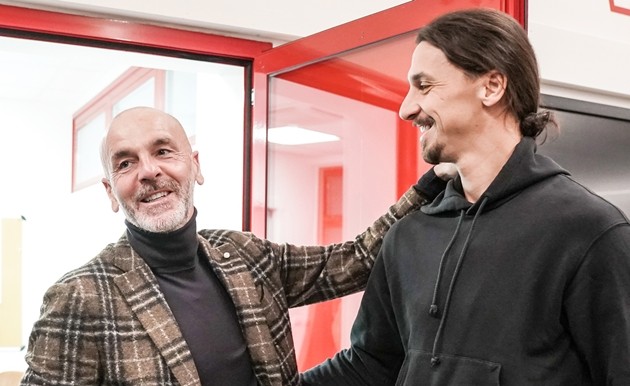 Ảnh Ibrahimovic ra mắt AC Milan - Bóng Đá