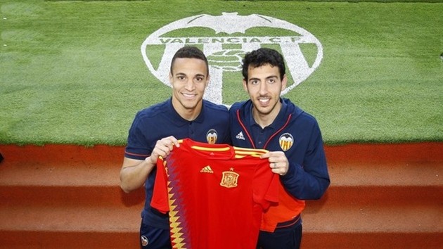 Barca nhắm Parejo và Rodrigo - Bóng Đá