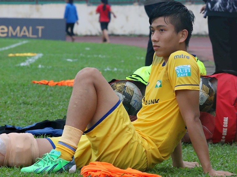 Phát sốt với Body chuẩn của ngôi sao ĐT Việt Nam - Phan Văn Đức - Bóng Đá