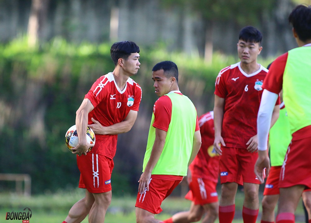 -Quang Hải về Bình Dương, sân Gò Đậu thất thủ - Bóng Đá