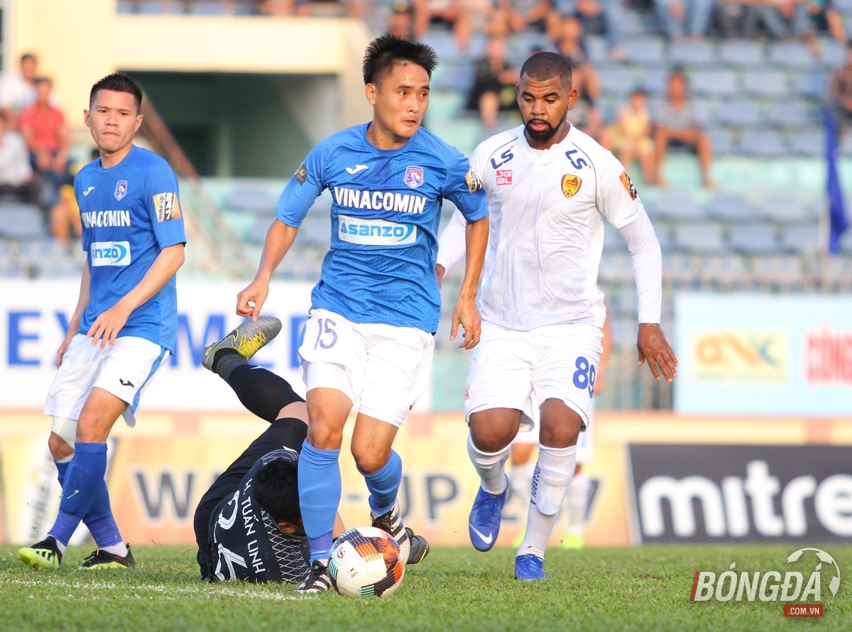 Cựu HLV ĐT Việt Nam nói gì khi trắng tay trên sân Tam Kỳ? - Bóng Đá